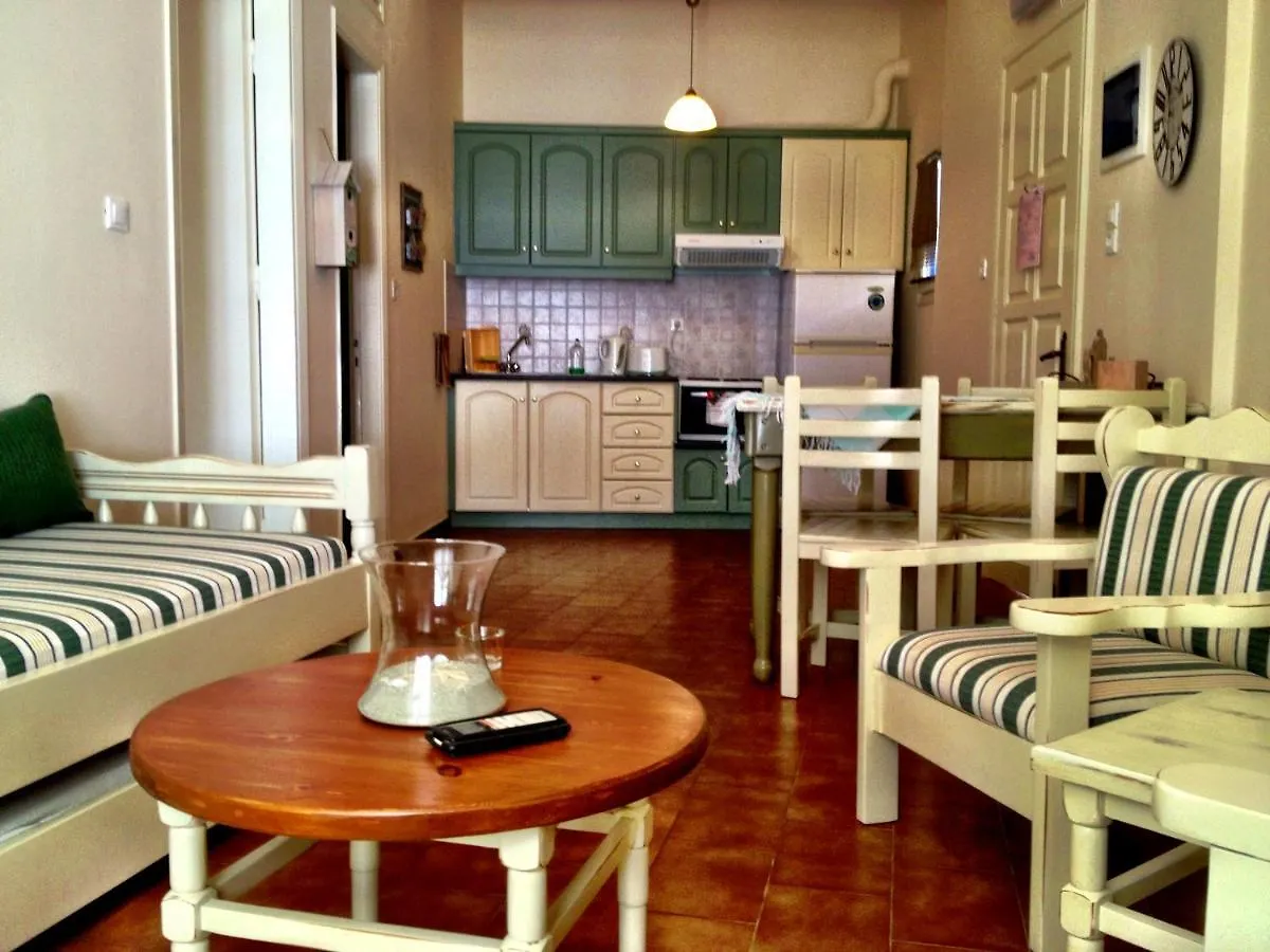 Kiki Apartments Φισκάρδο 0*,  Ελλάδα